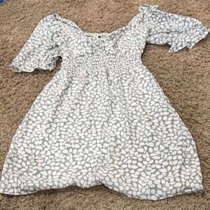 Abercrombie Floral Off-Shoulder women’s dress - White and Green